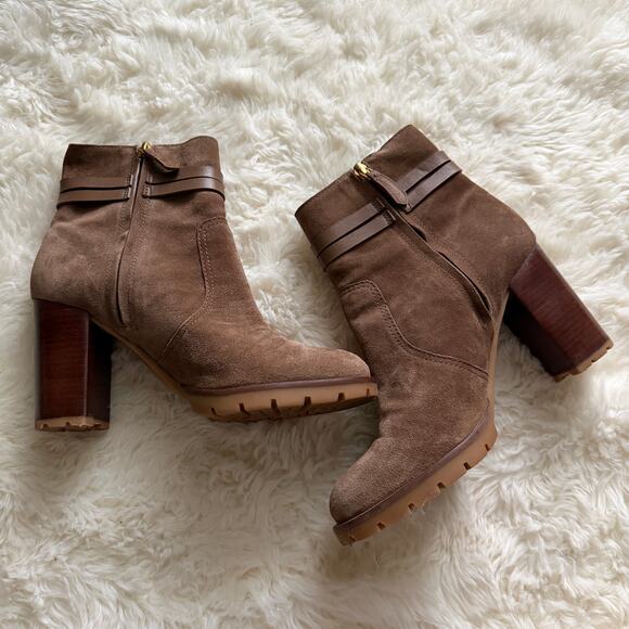 Tory Burch Leigh Lug Sole Bootie in Suede brown - Picture 10 of 10